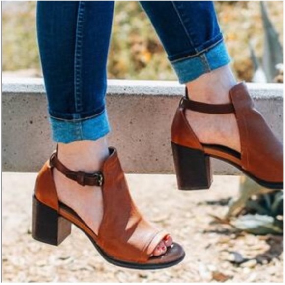 OTBT Shoes - OTBT Metaphor Sandal Bootie Womens 7.5 Tan Block Heel Leather 7F848